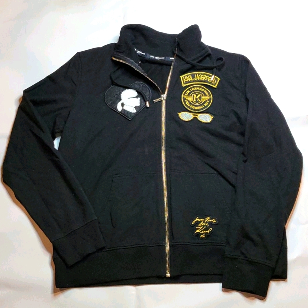 Zip up designer.